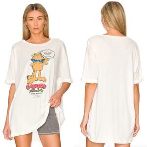 NWT The‎ Laundry Room Garfield Attitude Oversized Tee in White Size Medium